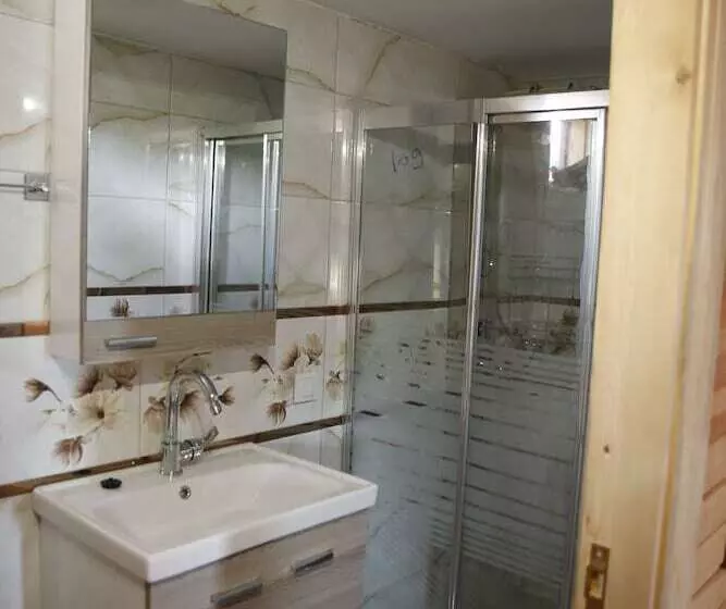 ホテル Kazdagları Saglikli Yasam Tatil Koyu