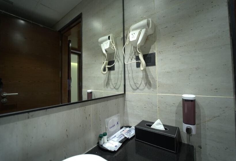 בית מלון כפרי Kyriad Vajram Guntur