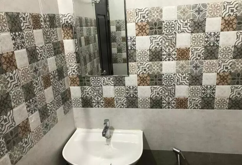 Hotelli Lakshmi Tourist Home