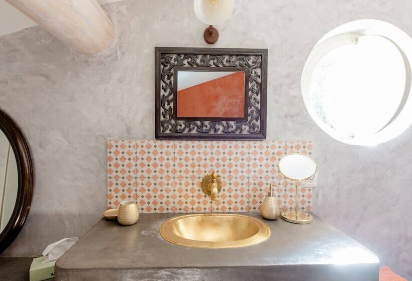 فندق Mas De Lure