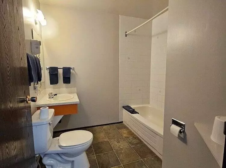 Motelli Howard Johnson By Wyndham Edson