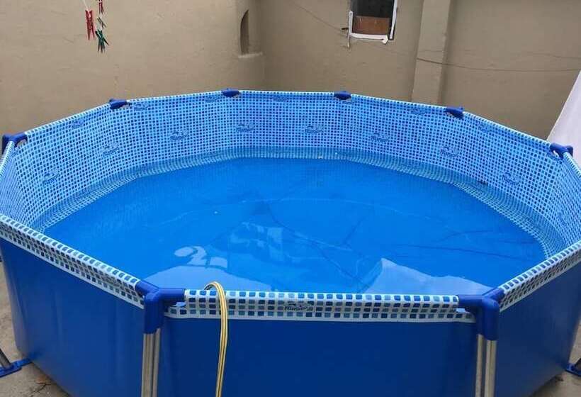 پانسیون Cabrera Art House