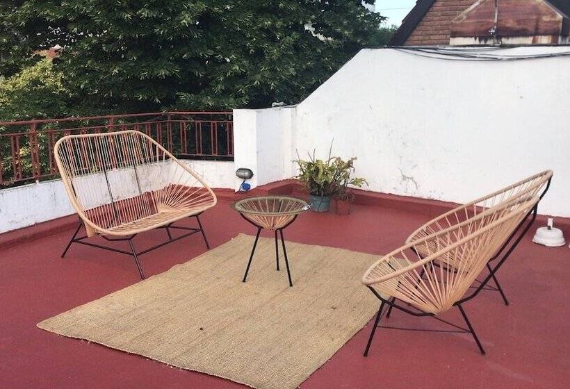 پانسیون Cabrera Art House