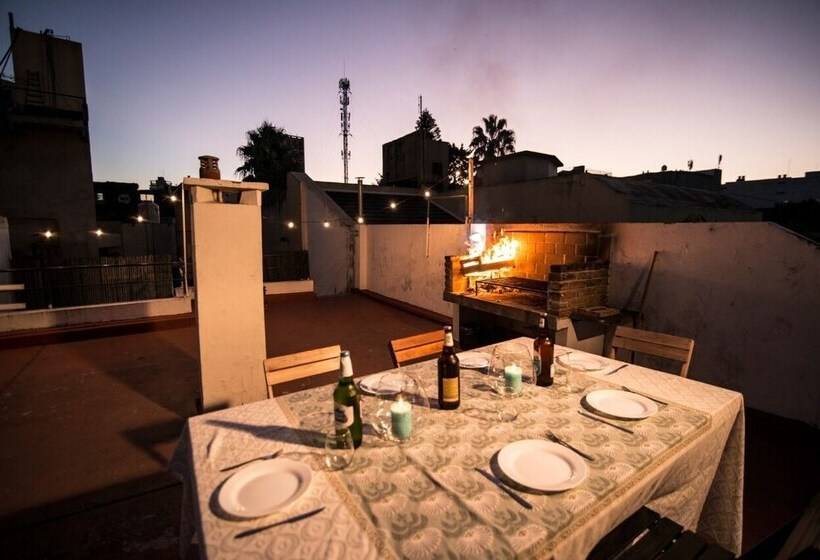 پانسیون Cabrera Art House