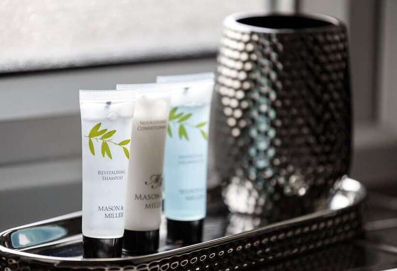 דירת נופש Two Bed House Sleeps 5 With Large Garden & Parking