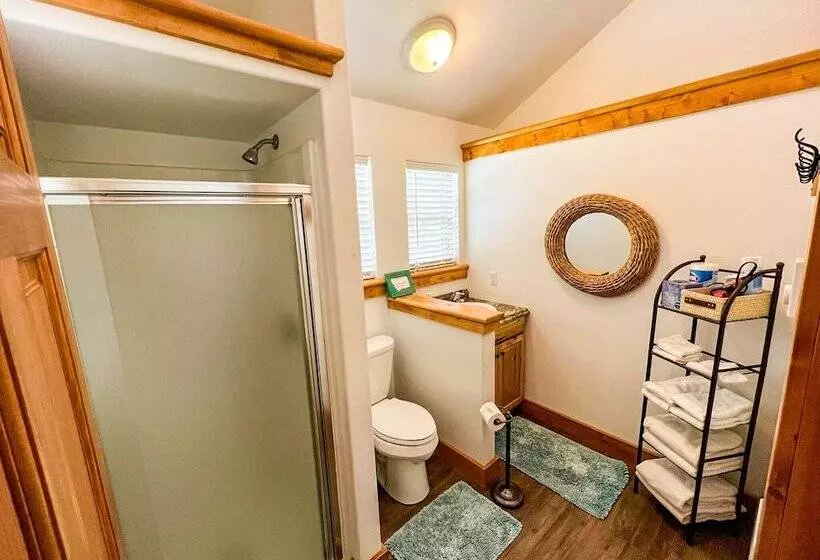 Whispering Pines Cabin Rentals