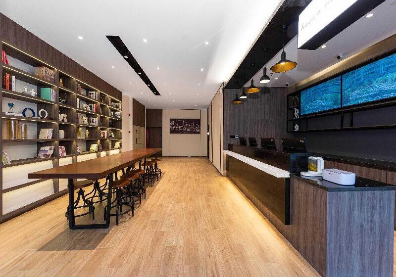 Hanting Hotel Zhengzhou Huanghe Road Metro Station