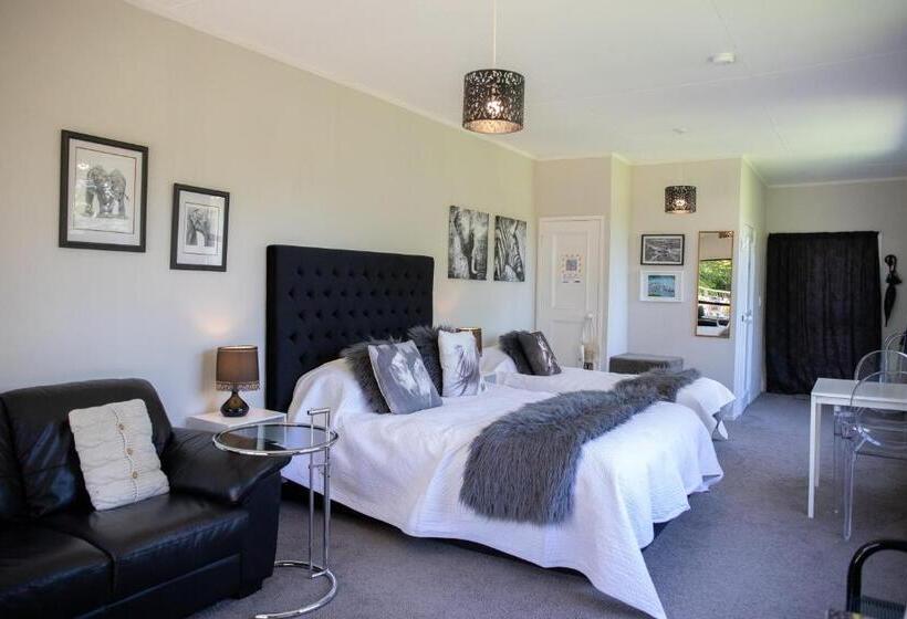 مبيت وإفطار Swan House