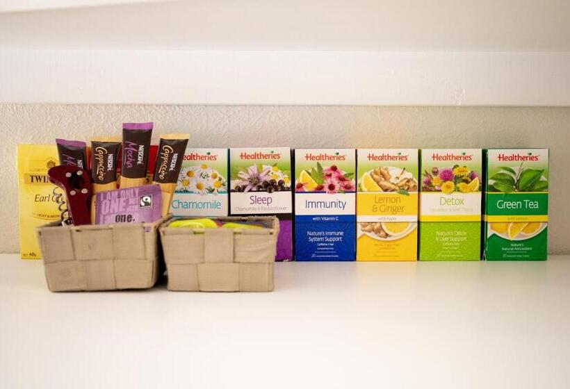 مبيت وإفطار Swan House