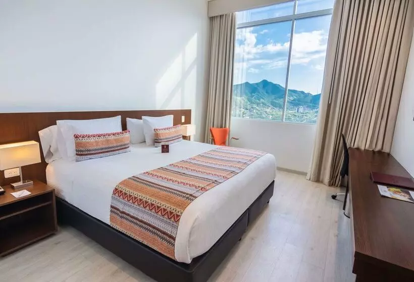 ホテル Best Western Plus Santa Marta
