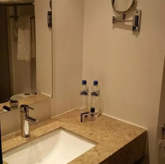 ホテル Best Western Plus Santa Marta