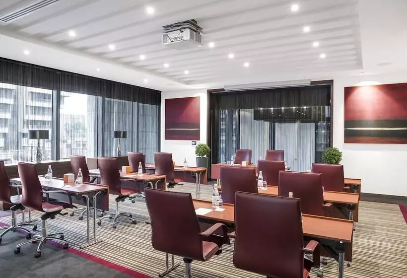 ホテル Centro Shaheen Jeddah By Rotana