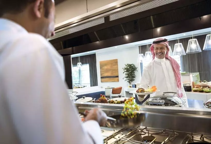 ホテル Centro Shaheen Jeddah By Rotana