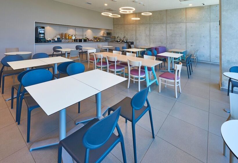 Отель City Express Suites By Marriott Tijuana Rio