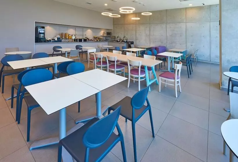 ホテル City Express Suites By Marriott Tijuana Rio