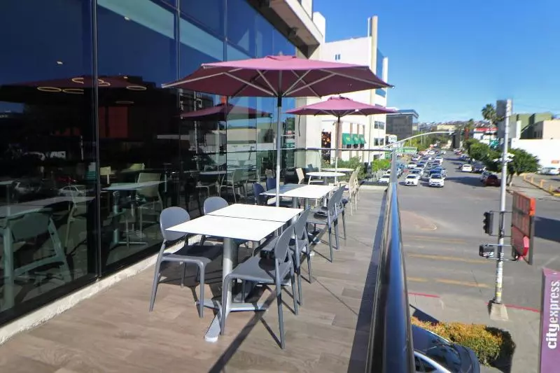 ホテル City Express Suites By Marriott Tijuana Rio