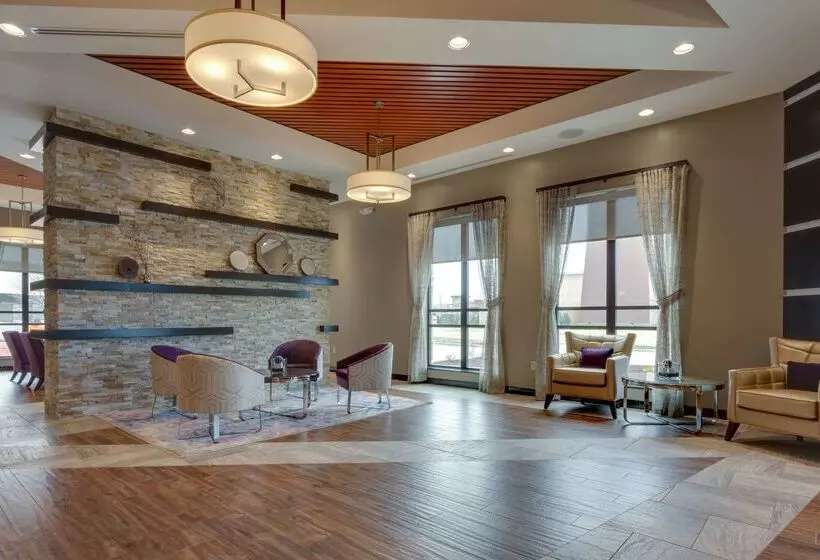 ホテル Drury Inn & Suites Overland Park