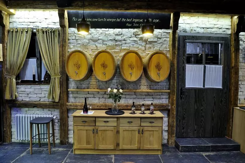 Hotelli Ethno Houses Plitvice Lakes