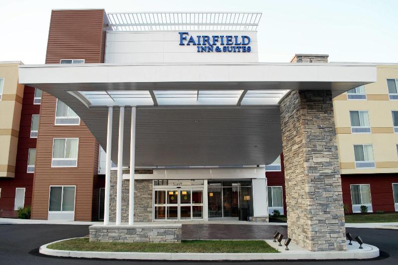 Отель Fairfield Inn & Suites By Marriott Stroudsburg Bartonsville/poconos
