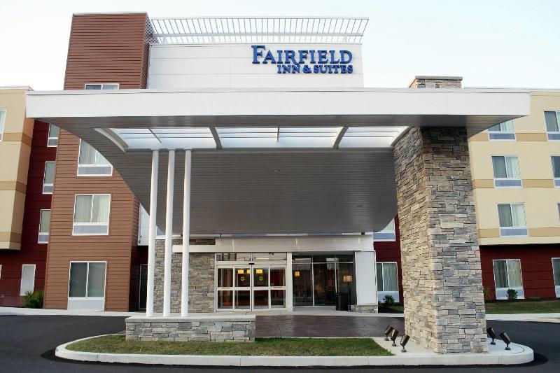 Отель Fairfield Inn & Suites By Marriott Stroudsburg Bartonsville/poconos