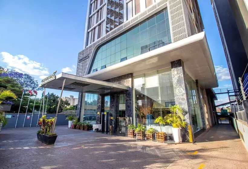 ホテル Golden Tulip Westlands Nairobi