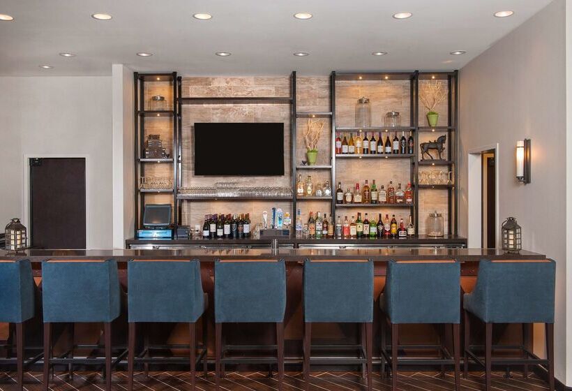 בית מלון כפרי Hilton Garden Inn Burbank Los Angeles