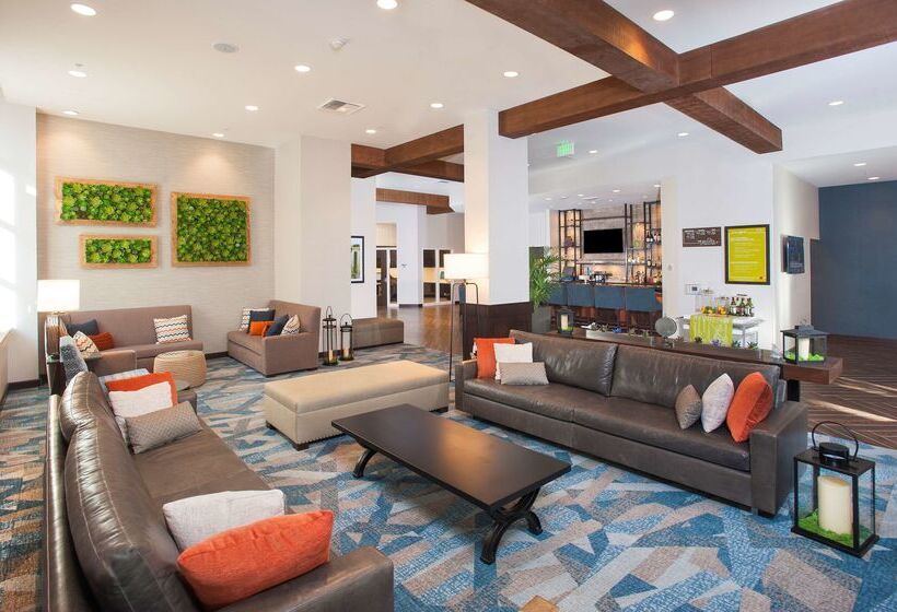 בית מלון כפרי Hilton Garden Inn Burbank Los Angeles