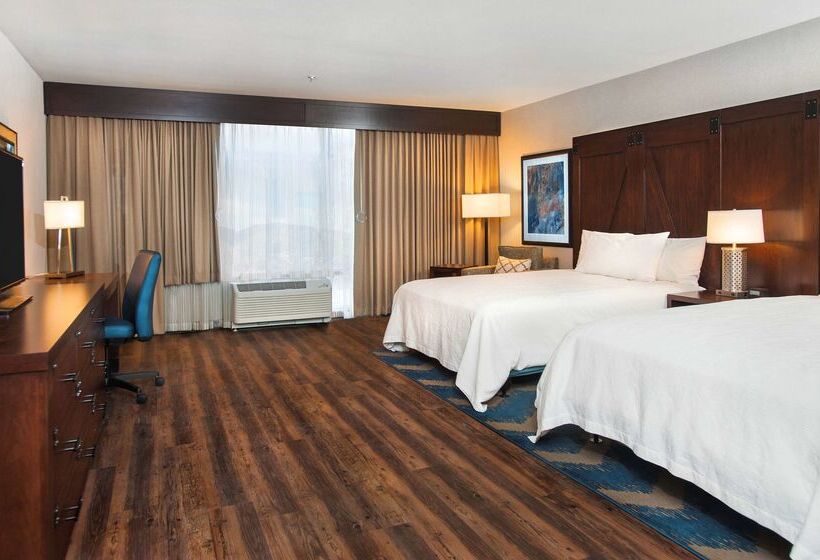 בית מלון כפרי Hilton Garden Inn Burbank Los Angeles