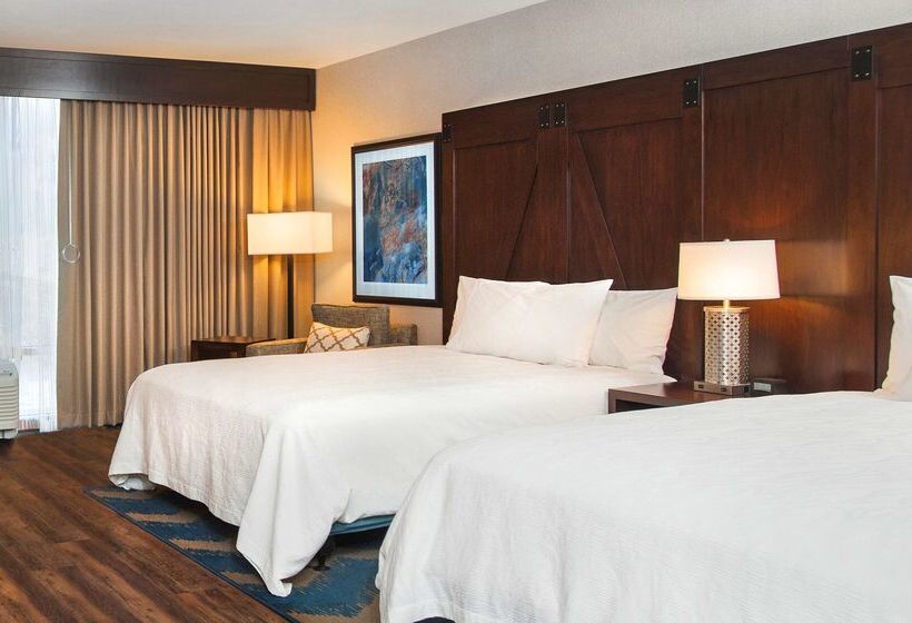 בית מלון כפרי Hilton Garden Inn Burbank Los Angeles