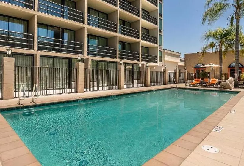 ホテル Holiday Inn Express Fullerton Anaheim, An Ihg