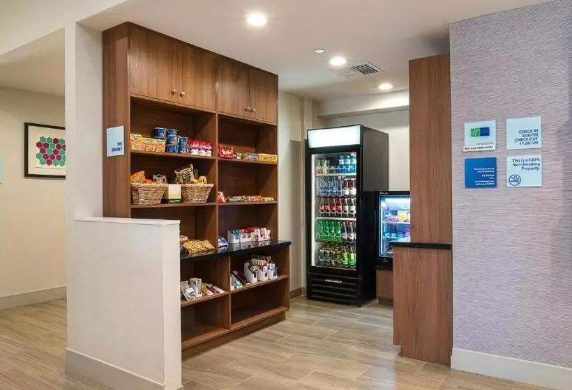 ホテル Holiday Inn Express Fullerton Anaheim, An Ihg