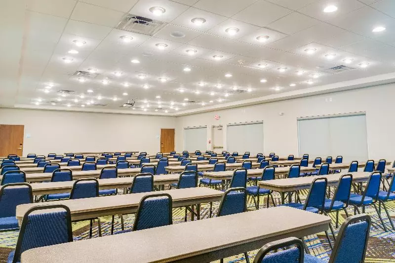 ホテル Holiday Inn Express & Suites Russellville, An Ihg