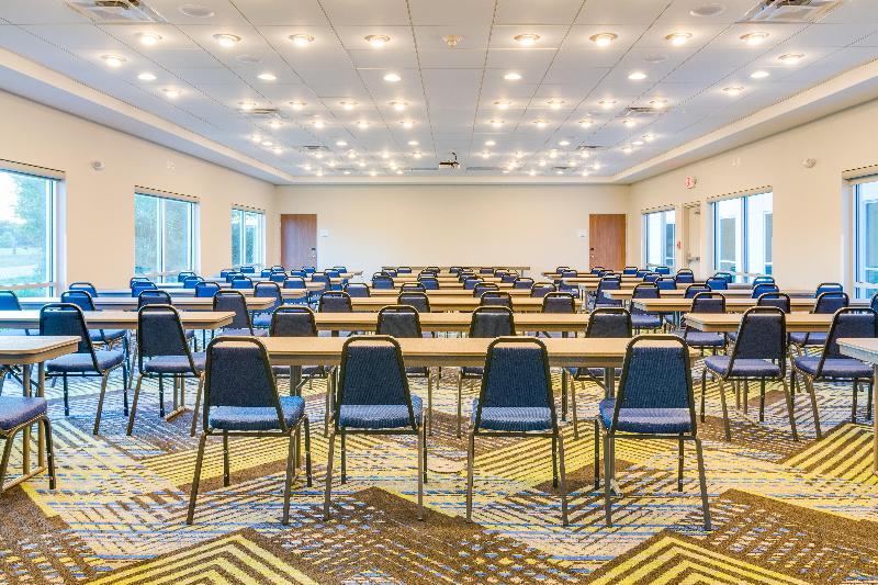 ホテル Holiday Inn Express & Suites Russellville, An Ihg