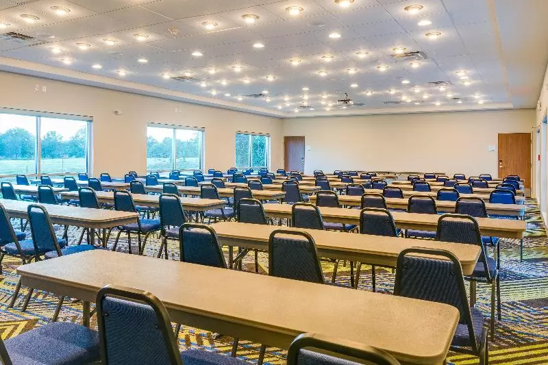 ホテル Holiday Inn Express & Suites Russellville, An Ihg