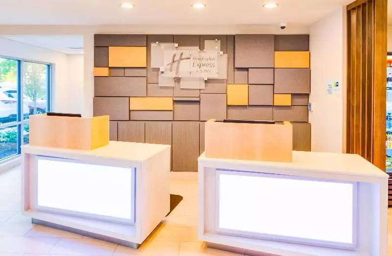 ホテル Holiday Inn Express & Suites Russellville, An Ihg