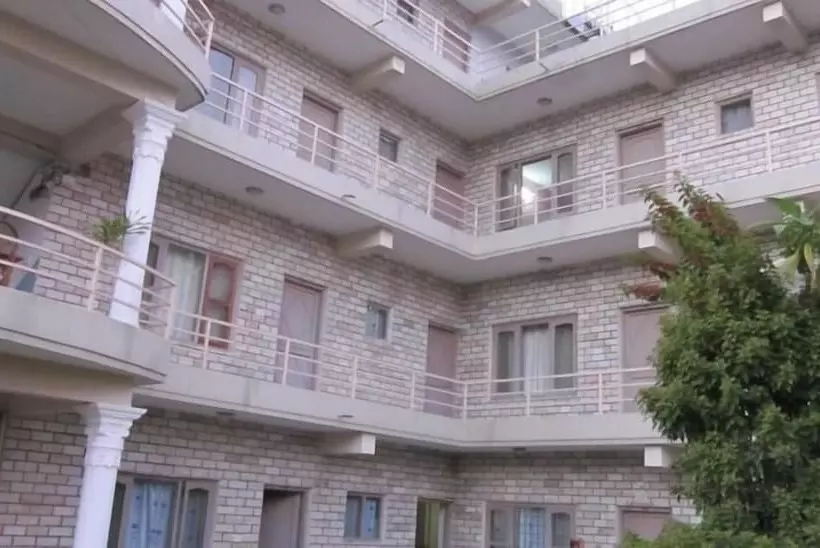 هتل Lotus Inn