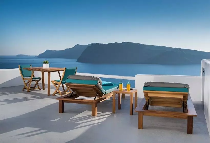 ホテル Maregio Suites