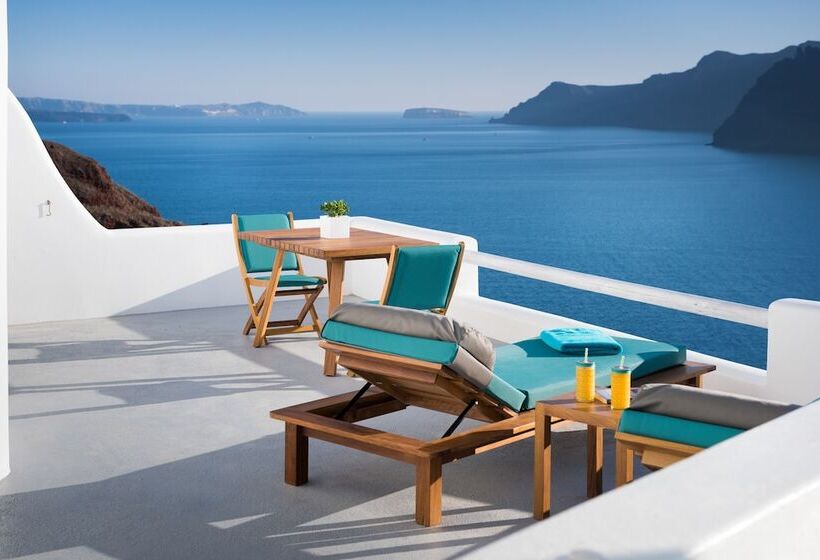 ホテル Maregio Suites