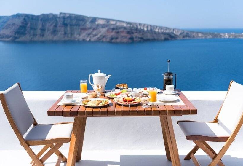 ホテル Maregio Suites