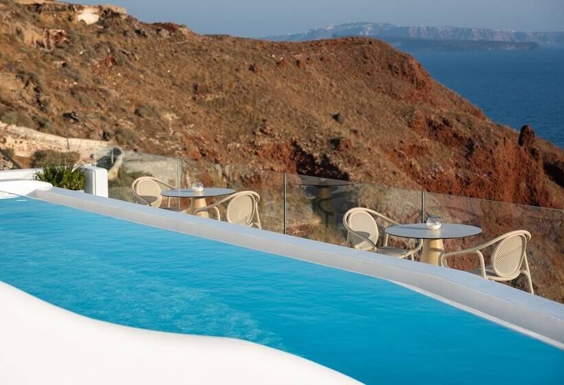 ホテル Maregio Suites