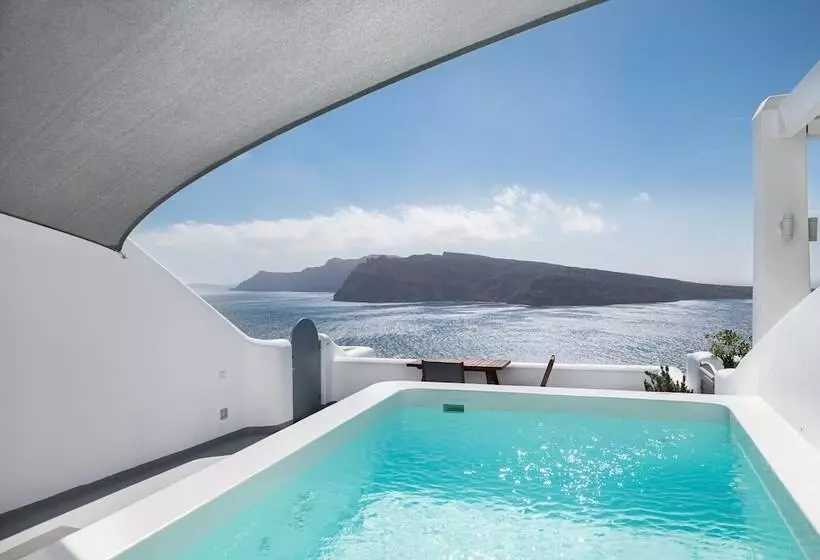 ホテル Maregio Suites