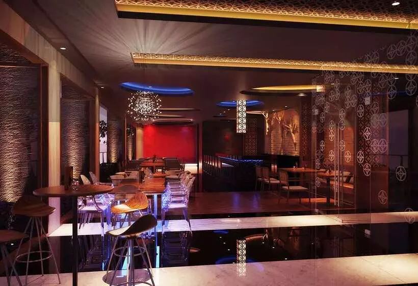 ホテル Melia Makassar