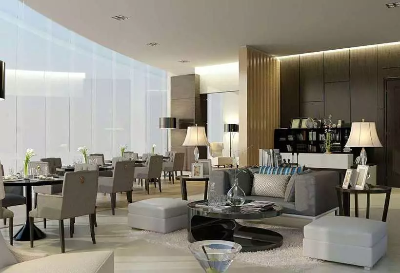 ホテル Melia Makassar