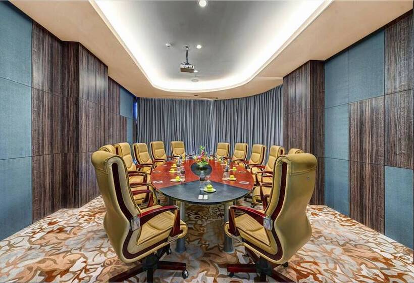 בית מלון כפרי Melia Makassar