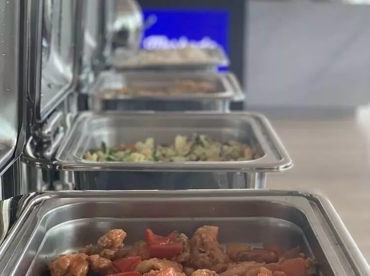 ホテル Melia Makassar