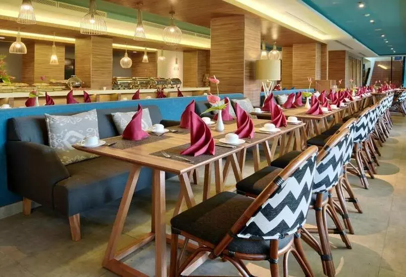ホテル Manado Tateli Resort And Convention