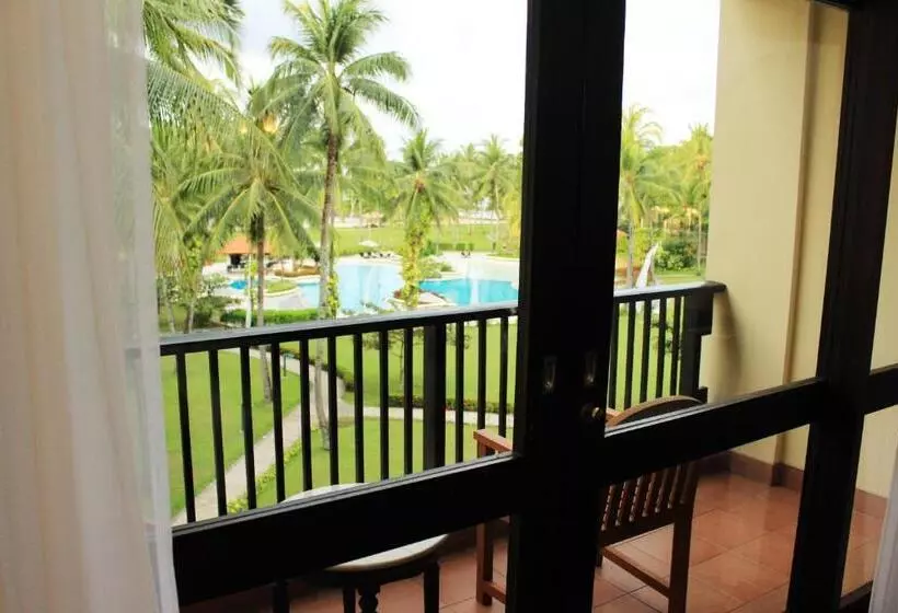 ホテル Manado Tateli Resort And Convention
