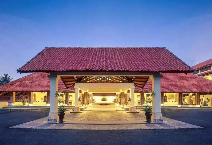 ホテル Manado Tateli Resort And Convention