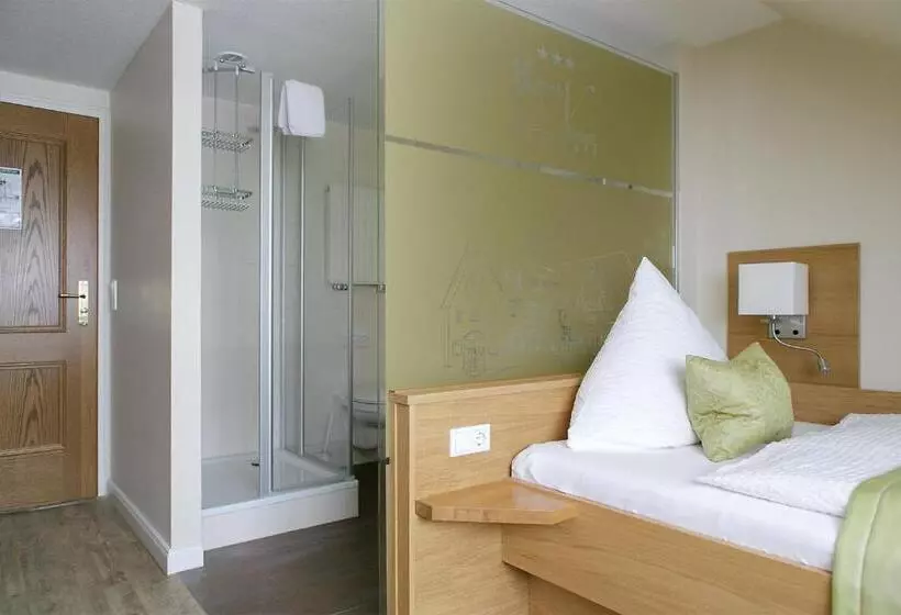 ホテル Neuwarft Altbau
