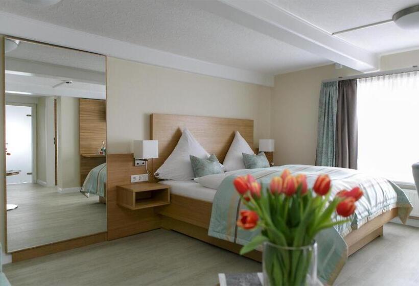 酒店 Neuwarft Altbau